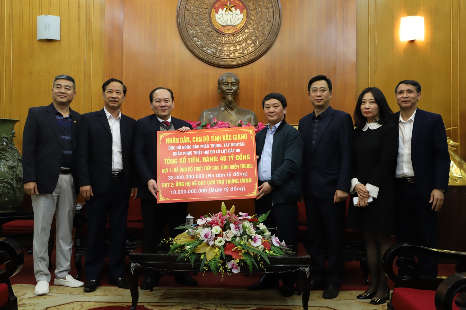 Nhân dân và cán bộ tỉnh Bắc Giang tiếp tục ủng hộ các tỉnh miền Trung, Tây Nguyên